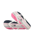 Infradito mare donna Norway Nautical, design sportivo a strisce rosa e blu navy. Calzatura estiva leggera con suola stampata e cinturino bianco. Ideale per spiaggia e piscina.